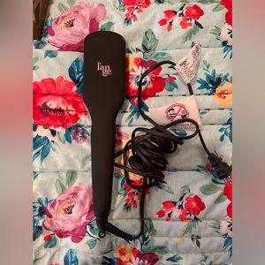 L'ange Le Vite Hair Brush Straightener
